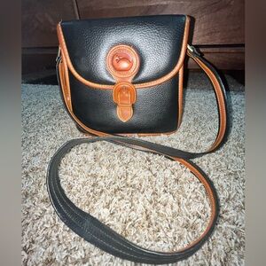 Dooney & Bourke “like” purse navy and tan